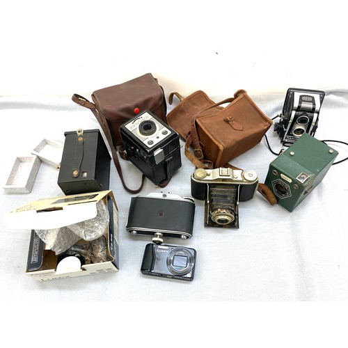 182 - Selection vintage cameras to include Zeiss Ikon with lens, Kodak, Polaroid 600 instant, lens etc