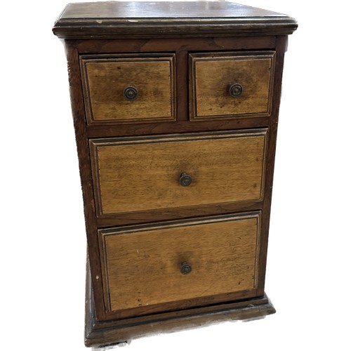 330 - Small oak chest measures approximately:
