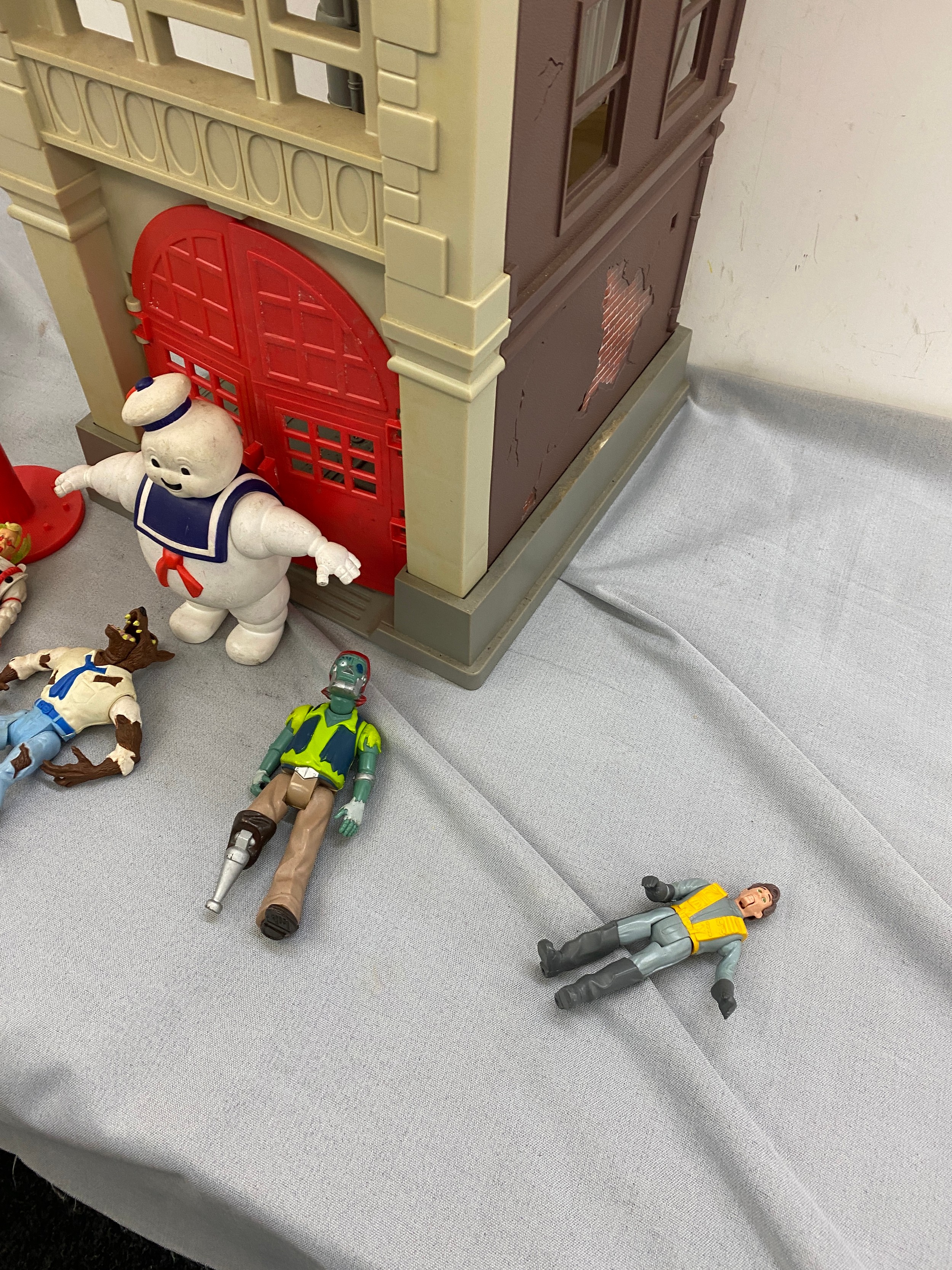 Vintage Kenner "The real Ghost busters" firehouse play set from 1987 ...
