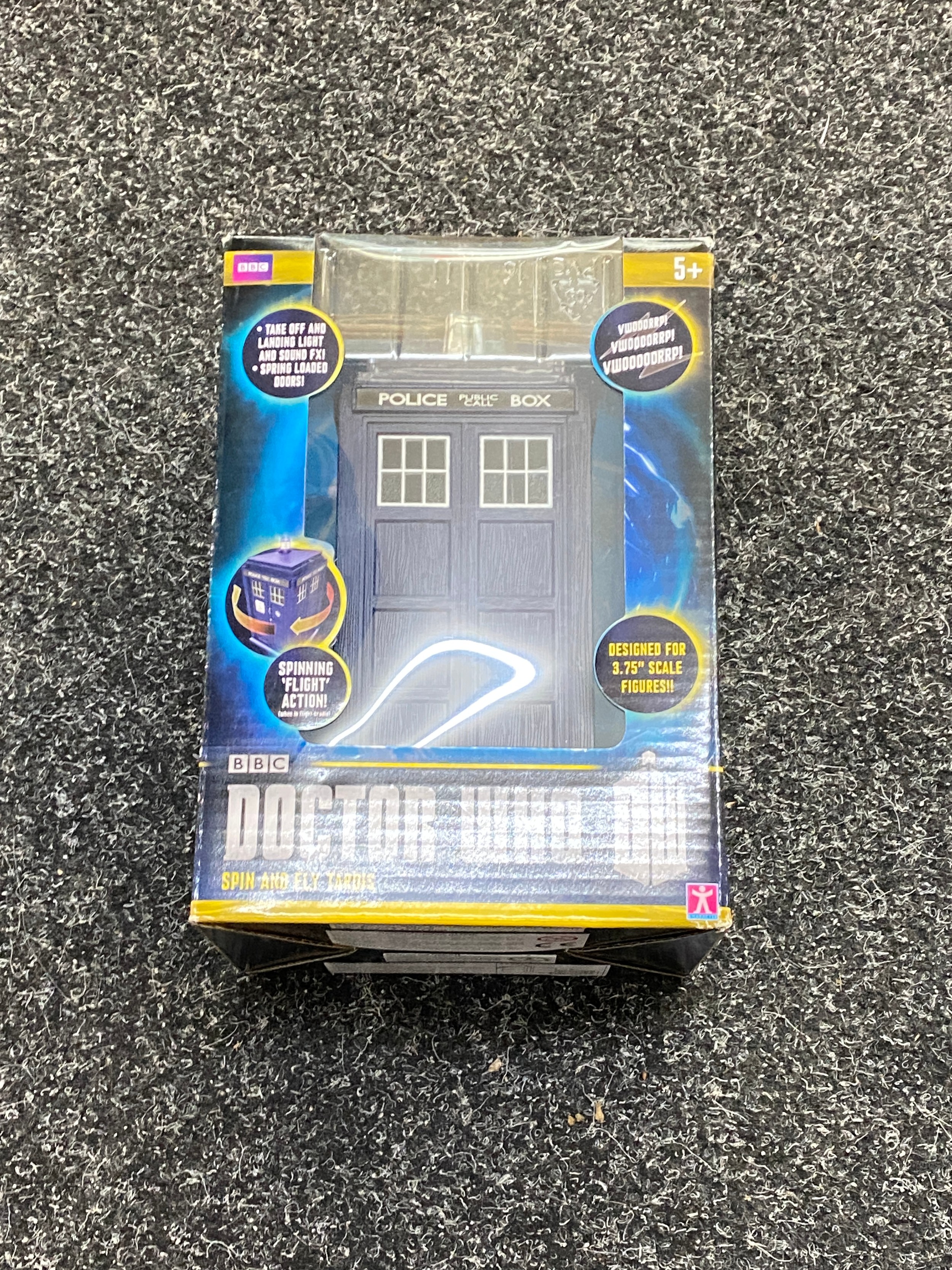 Sealed Doctor who spin and fly Tardis