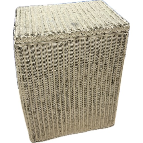 370 - Vintage Lloyd loom laundry basket