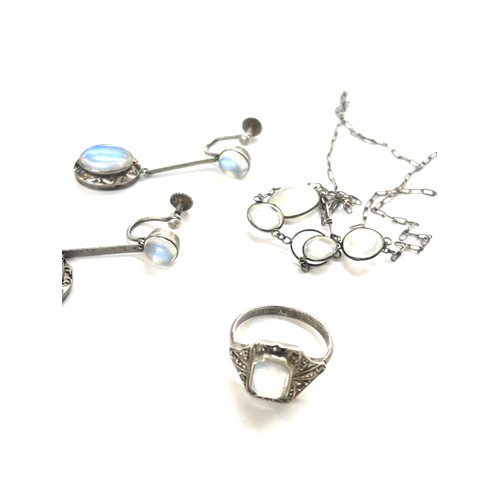 524 - Selection of silver and moonstone jewellery includes drop earrings, ring etc