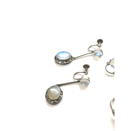 524 - Selection of silver and moonstone jewellery includes drop earrings, ring etc