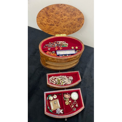 564 - Reuge musical jewellery box containing vintage costume jewellery