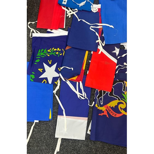 331 - Selection of 24 American state flags