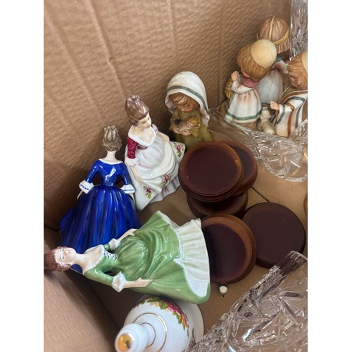 213 - Selection of miscellaneous includes figures etc