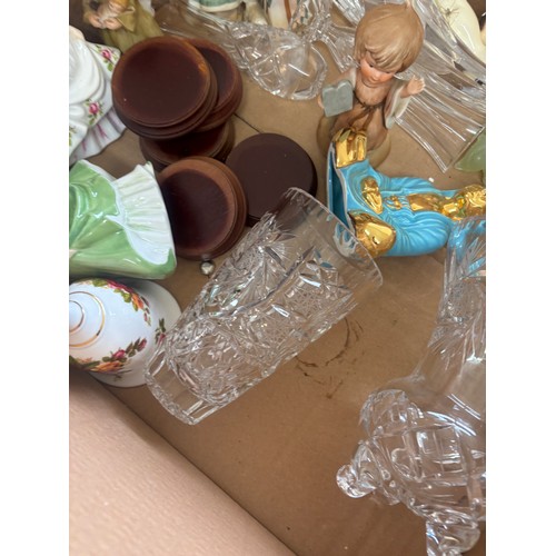 213 - Selection of miscellaneous includes figures etc