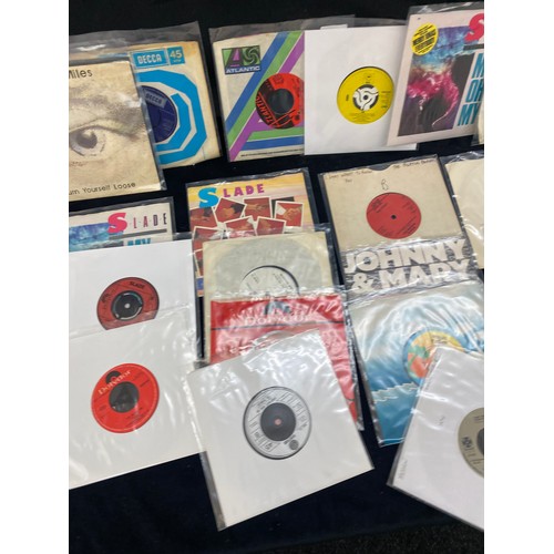 188 - Selection of singles includes Elton John, Abba, Blondie etc