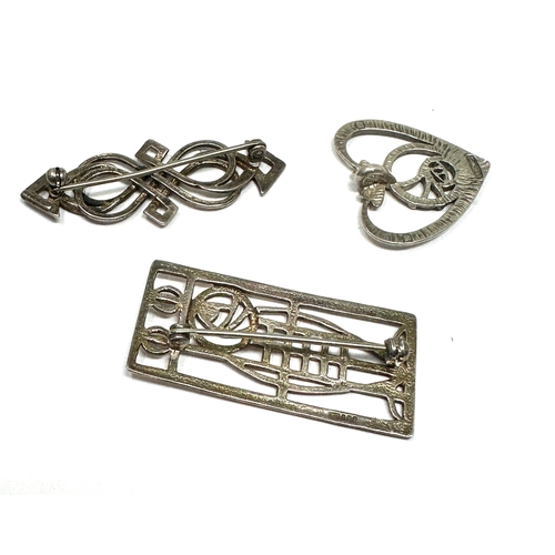 40 - 3 vintage silver celtic style brooches & pendant