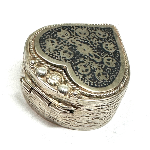 20 - Vintage silver & niello pill box weight 25g