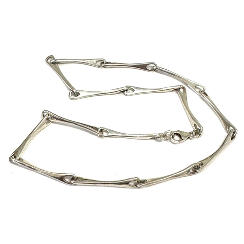 140 - Vintage silver long link chain necklace. weight 18g
