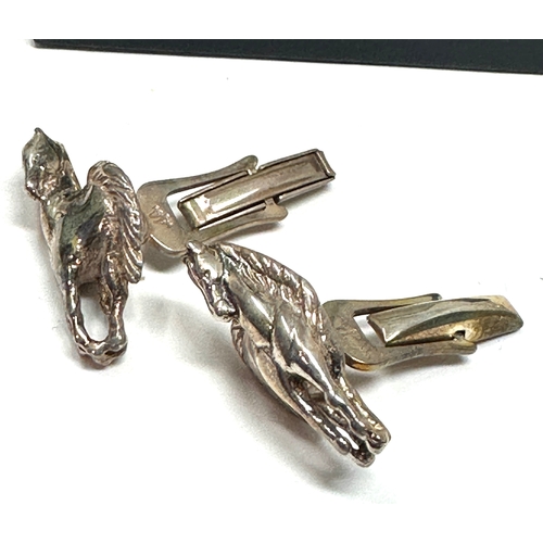 232 - Boxed set of silver horse cufflinks silver