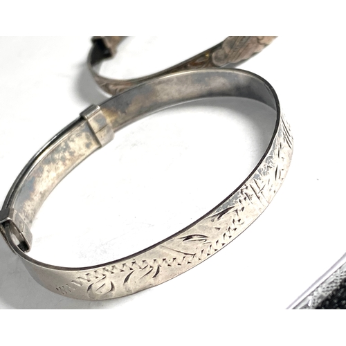 216 - Selection of Four Vintage Silver Bangle Bracelets Weight 29g