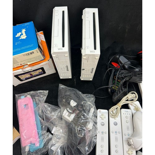 Selection of gaming items to include Wiis, Ds, controllers, accessories ...