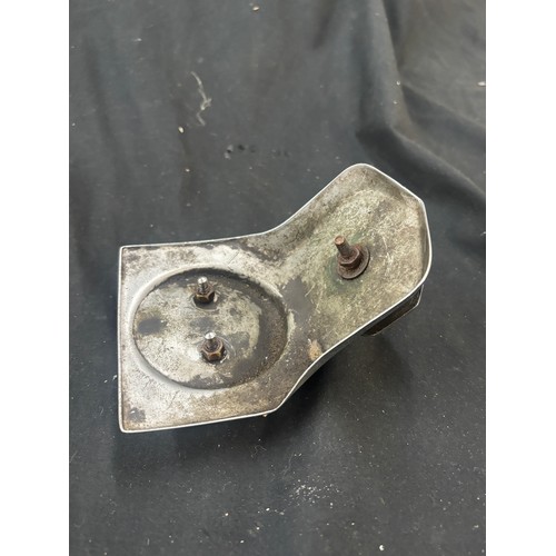 413 - Vintage 1950's MG radiator / Bonnet badge cap