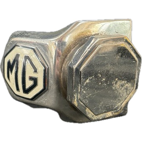 413 - Vintage 1950's MG radiator / Bonnet badge cap
