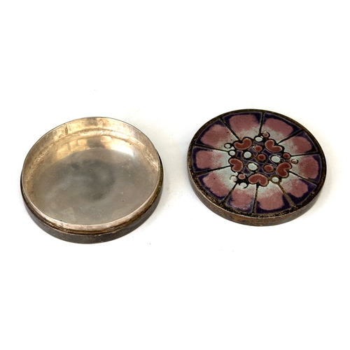 31 - Vintage scottish silver & enamel pill box