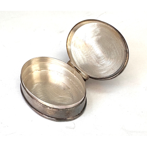 33 - Vintage silver pill box