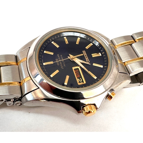 324 - Seiko Kinetic 50M  Day-Date gents wristwatch 5M63-0ACOH  the watch is ticking