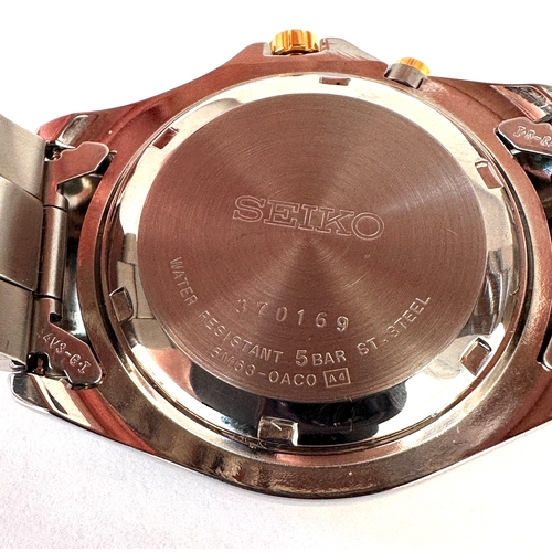324 - Seiko Kinetic 50M  Day-Date gents wristwatch 5M63-0ACOH  the watch is ticking