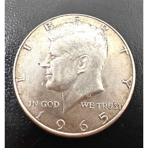 423 - 1965 Kennedy liberty silver half dollar