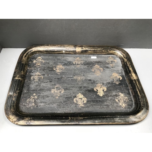 252 - Vicorian Fleur de Lis tray