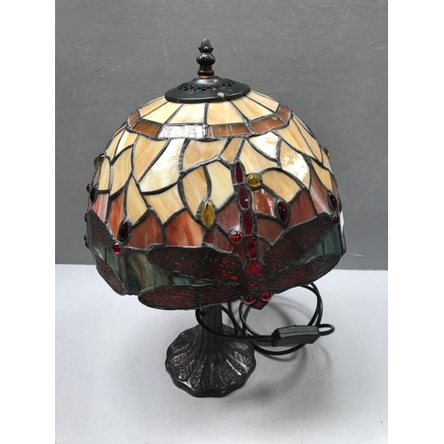 255 - Tiffany style lamp