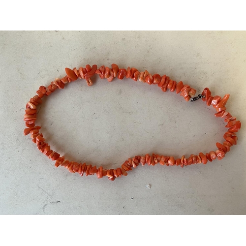 391 - Natural coral necklace (orange), 8cm