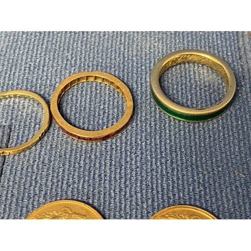 204 - Small quantity English coinage and 3 small yellow metal rings