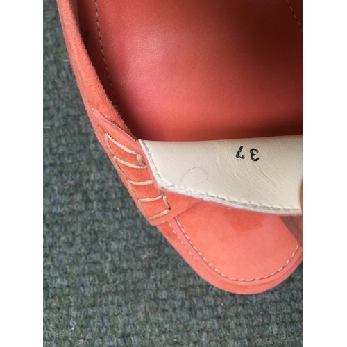 227 - Ladies shoes: Pair of coral coloured suede Tods shoes (with little wear), Pair of Gina gold coloured... 