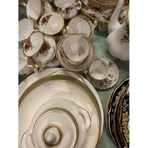 287 - Royal Albert bone china Old Country Roses, approx. 40 +pieces, some cracks; and a Clare Bone China p... 