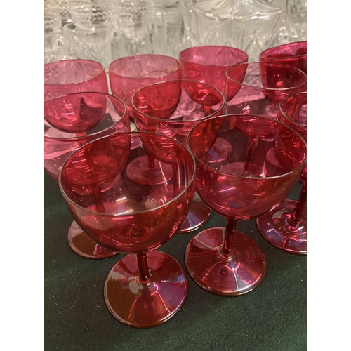 327 - Quantity of coloured stemmed glasses, approx. 37 pieces, including cranberry and green (approx. 6 wi... 