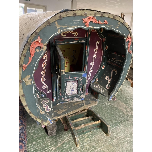 390 - Small Gypsy Caravan, 155cm High, for restoration (see images, auctioneer can provide video)