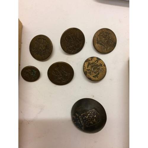 197 - Quantity of coinage and military buttons