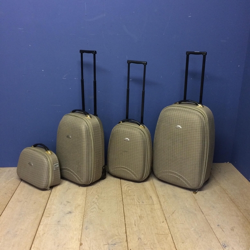 242 - Set of 4 piece matching luggage, St Paul, in a tartan /Burberry style finish