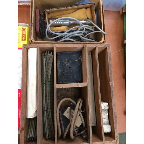 283 - A quantity of railwayana, including Hornby Eurostar, in original box, Virgin Trains Pendolin, etc