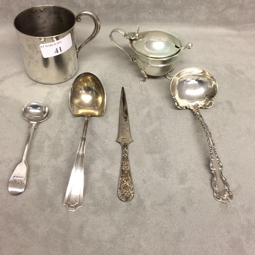 41 - Collection of sterling silver items, to include a sterling silver letter opener, salt spoon, sterlin... 