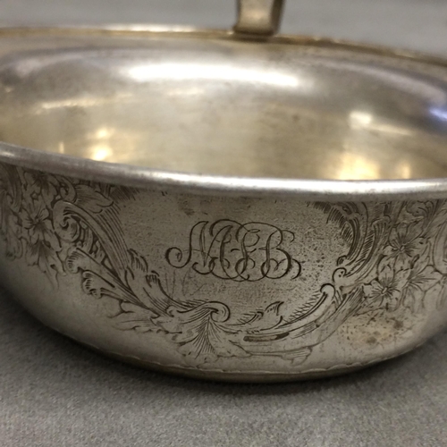 43 - Two American sterling silver items to include sweet meat dish with cast rim, and sterling silver cup... 