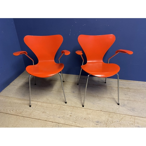 457 - Original Arne Jacobsen armchairs in Orange, model 3207 by Fritz Hansen. Chrome Plated tubular steel ... 