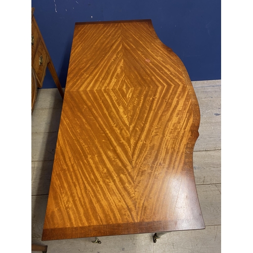 470 - Edwardian light coloured burr style dressing table, with 5 drawers; and a small 3 drawer writing des... 