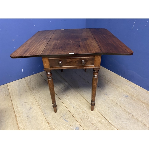 483 - A mahogany Pembroke table 97 x 91 x 69cmH and gateleg table 119 x 91 x 71cmH