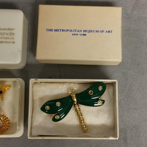 52 - Pair of Tiffany style white metal and synthetic pearl set earrings, and a yellow metal cat brooch, a... 