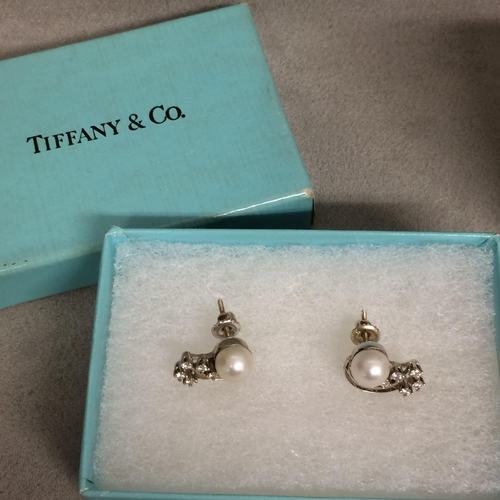 52 - Pair of Tiffany style white metal and synthetic pearl set earrings, and a yellow metal cat brooch, a... 