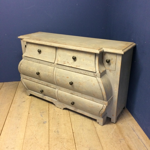 520 - Decorative shabby chic, grey painted bombe chest of 6 short and 2 smaller drawers 150w x 56d x 86h c... 