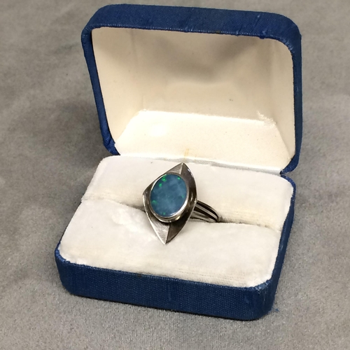 55 - 18ct white gold and black opal mid century ladies dress ring, size o, 9.5g (unmarked, tested 18)