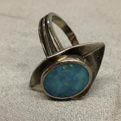 55 - 18ct white gold and black opal mid century ladies dress ring, size o, 9.5g (unmarked, tested 18)