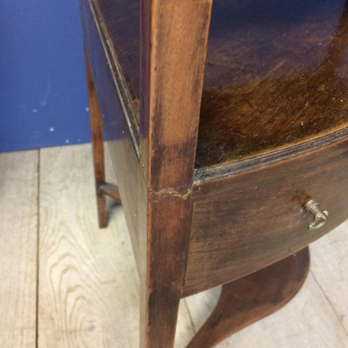 551 - Mahogany corner wash stand, and another 2 tiered corner table 91h x 71w x 50d cm; 80h x 72w x 51 d c... 