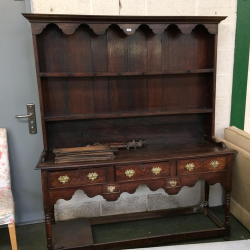 558 - C17th style Oak Welsh dresser, probably late C19th/early C20th, approx measure 187h x 158w x 49d cm.... 