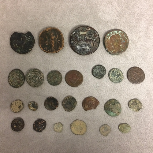 60 - Collection of coinage of antiquity, to include Helladic and Roman examples