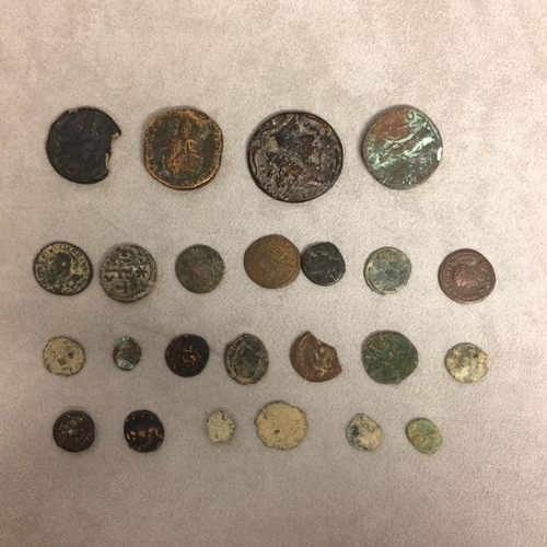 60 - Collection of coinage of antiquity, to include Helladic and Roman examples